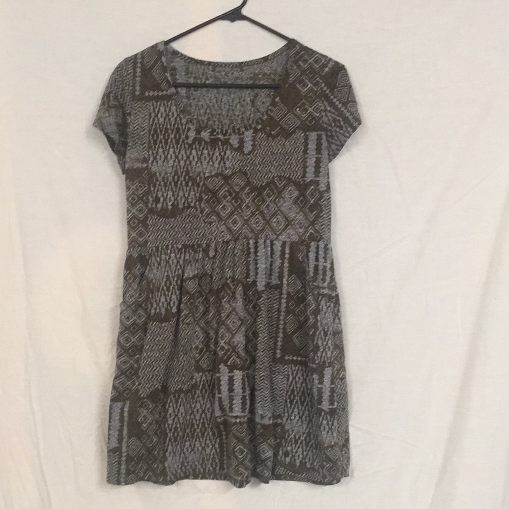 Woman’s Geometric Knit Top, Chest 34 In. Long Top
